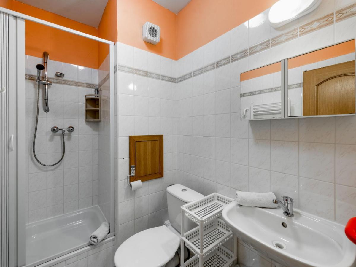 Apartment Lanovka-1 By Interhome Jachymov Bagian luar foto